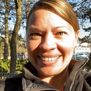 Meet your Posher, Bobbie